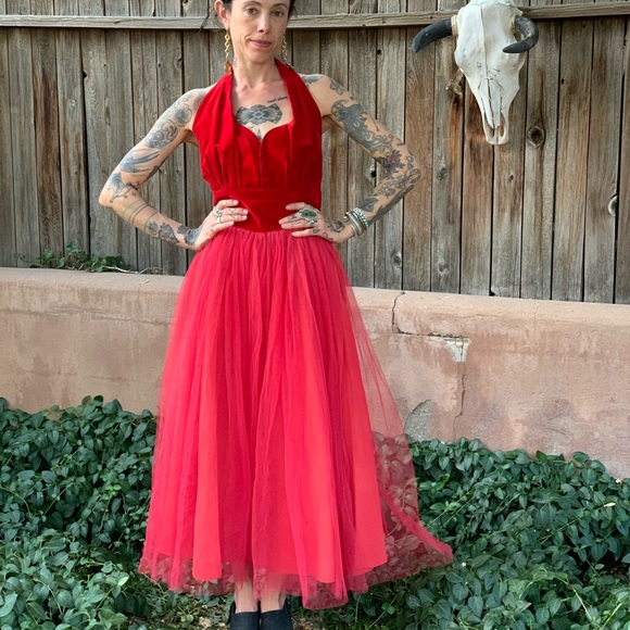 Vintage 1950s Bombshell Red Velvet Party Dress S/M - Picture 9 of 16